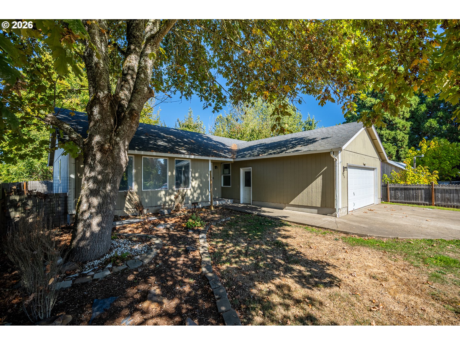 408 W Bishop Way — photo
