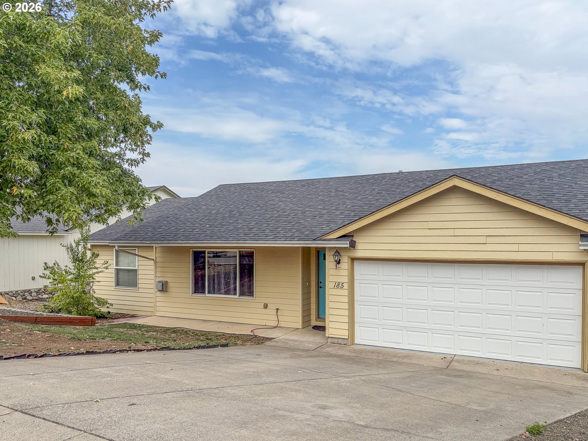 185 SE Lebleu Ln — photo
