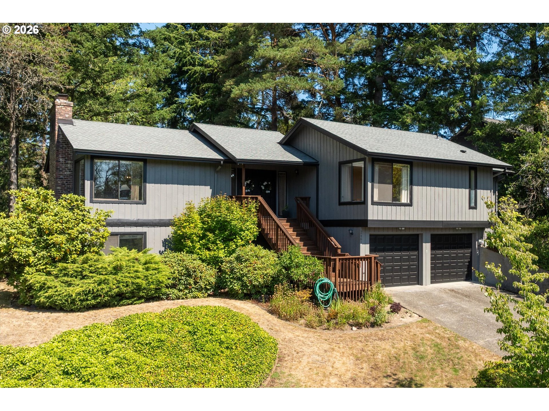2461 Park Hill Dr — photo