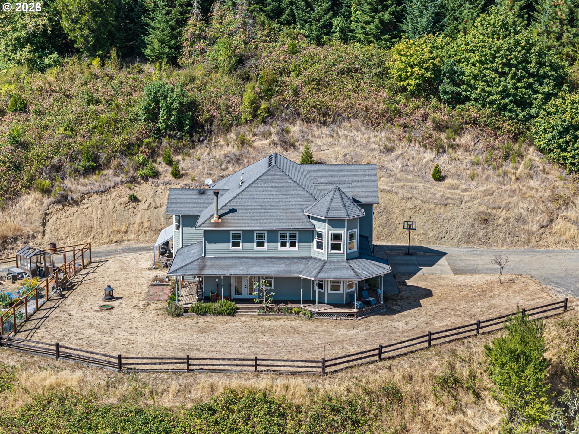 785 Mathis Hill Rd, Yoncalla, OR 97499 — photo 3