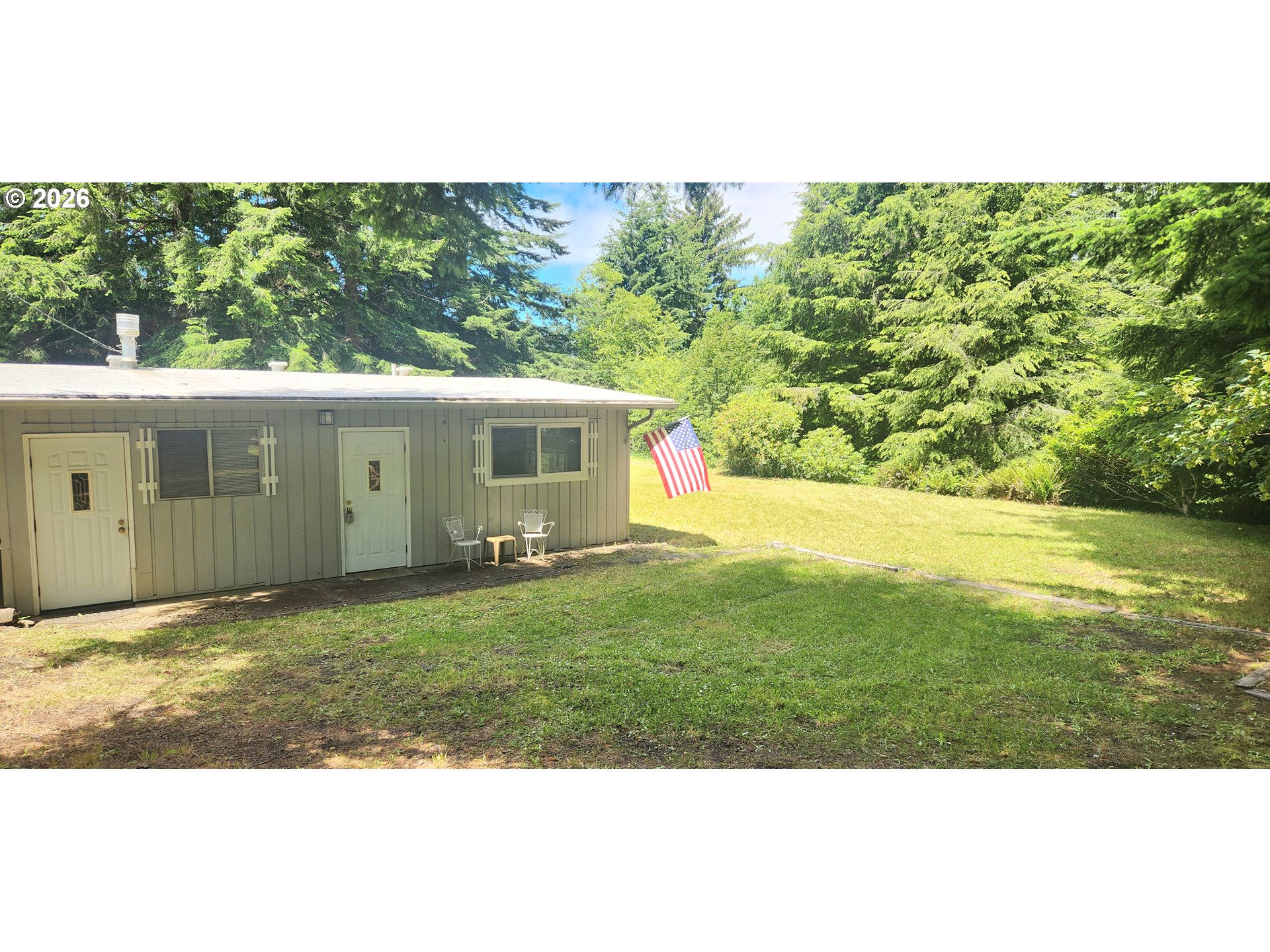 131 E Rainbow Rd — photo