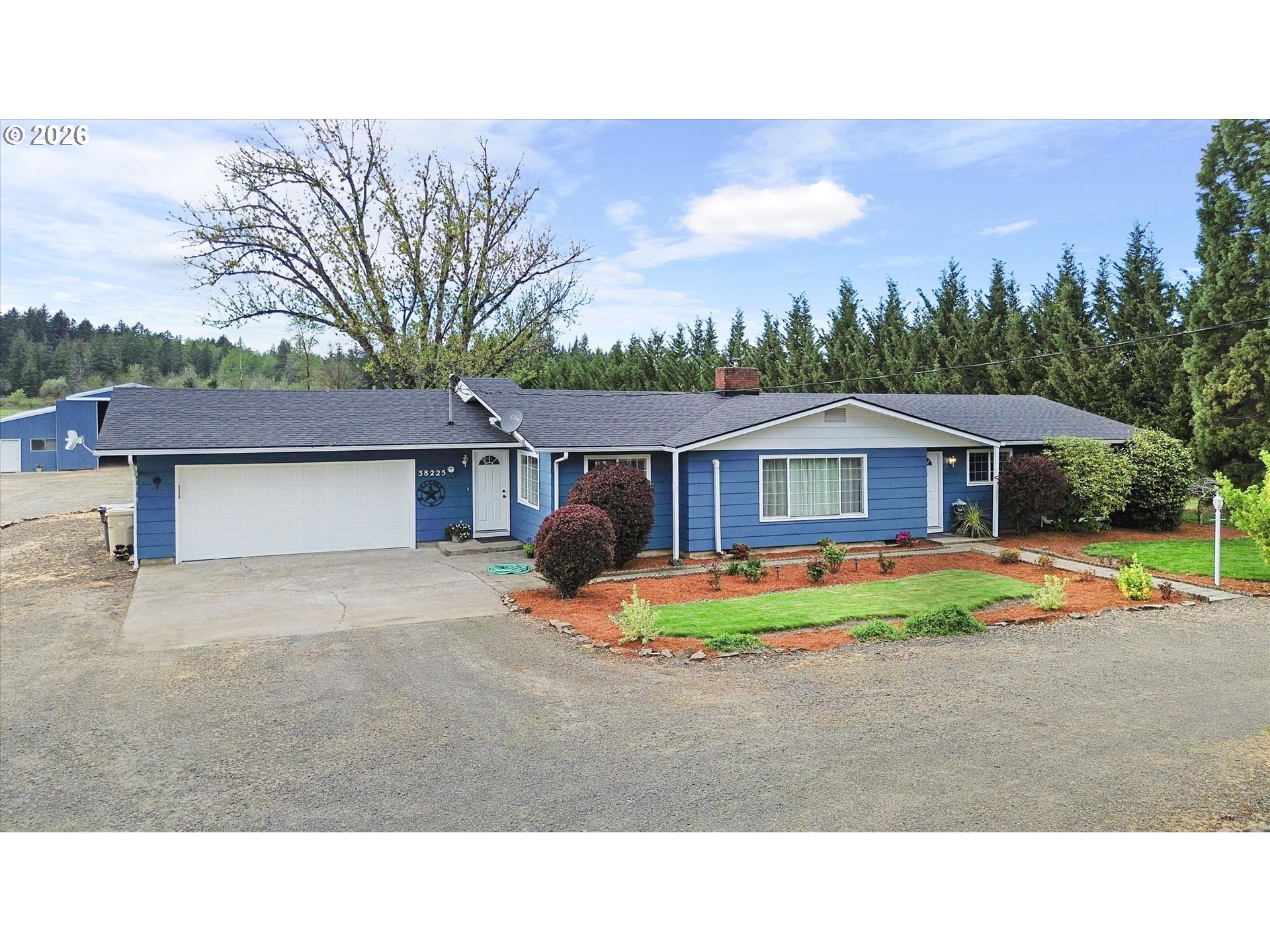 38225 Mount Hope Dr — photo