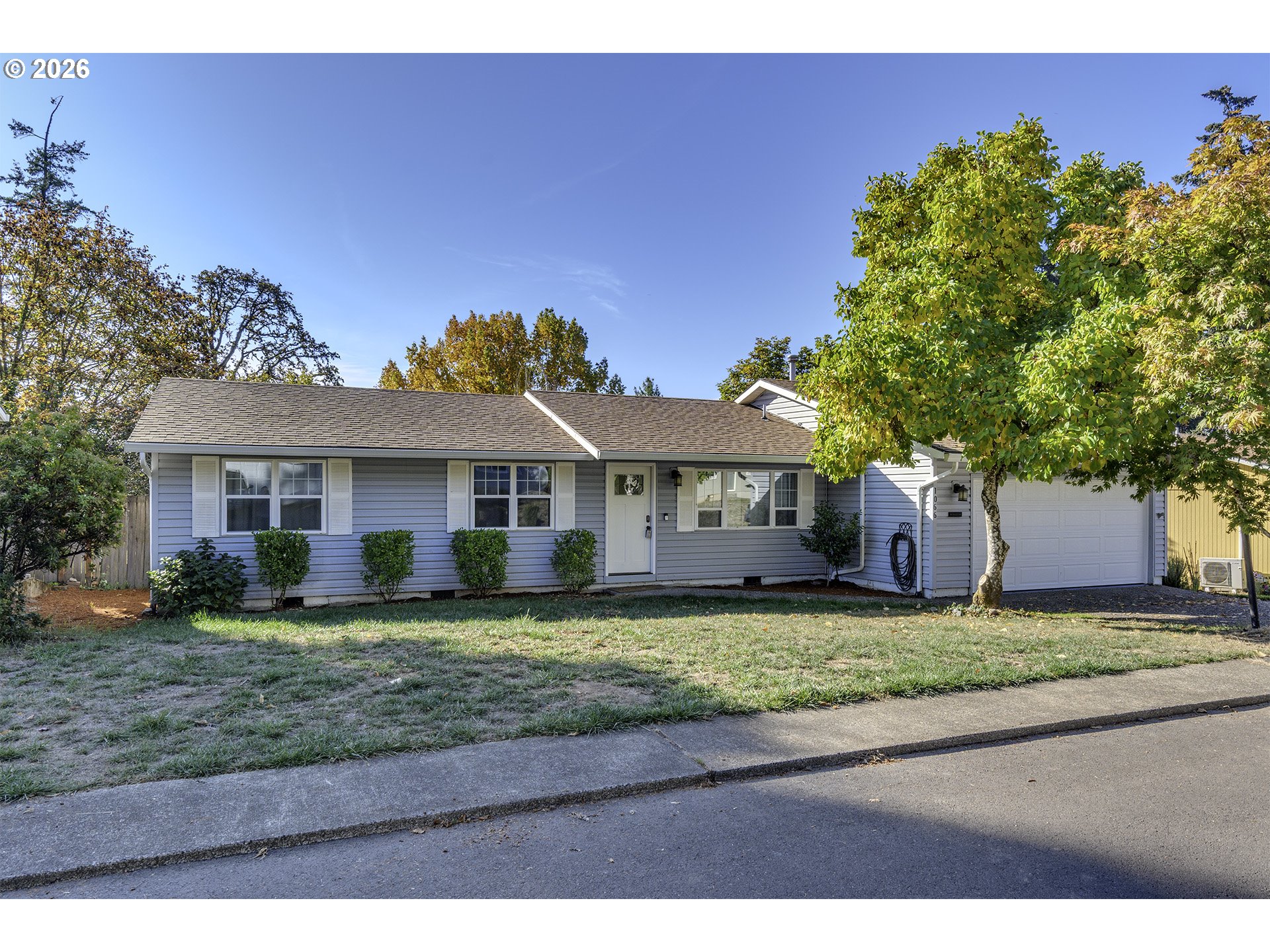 1066 SE Fir Grove Loop — photo
