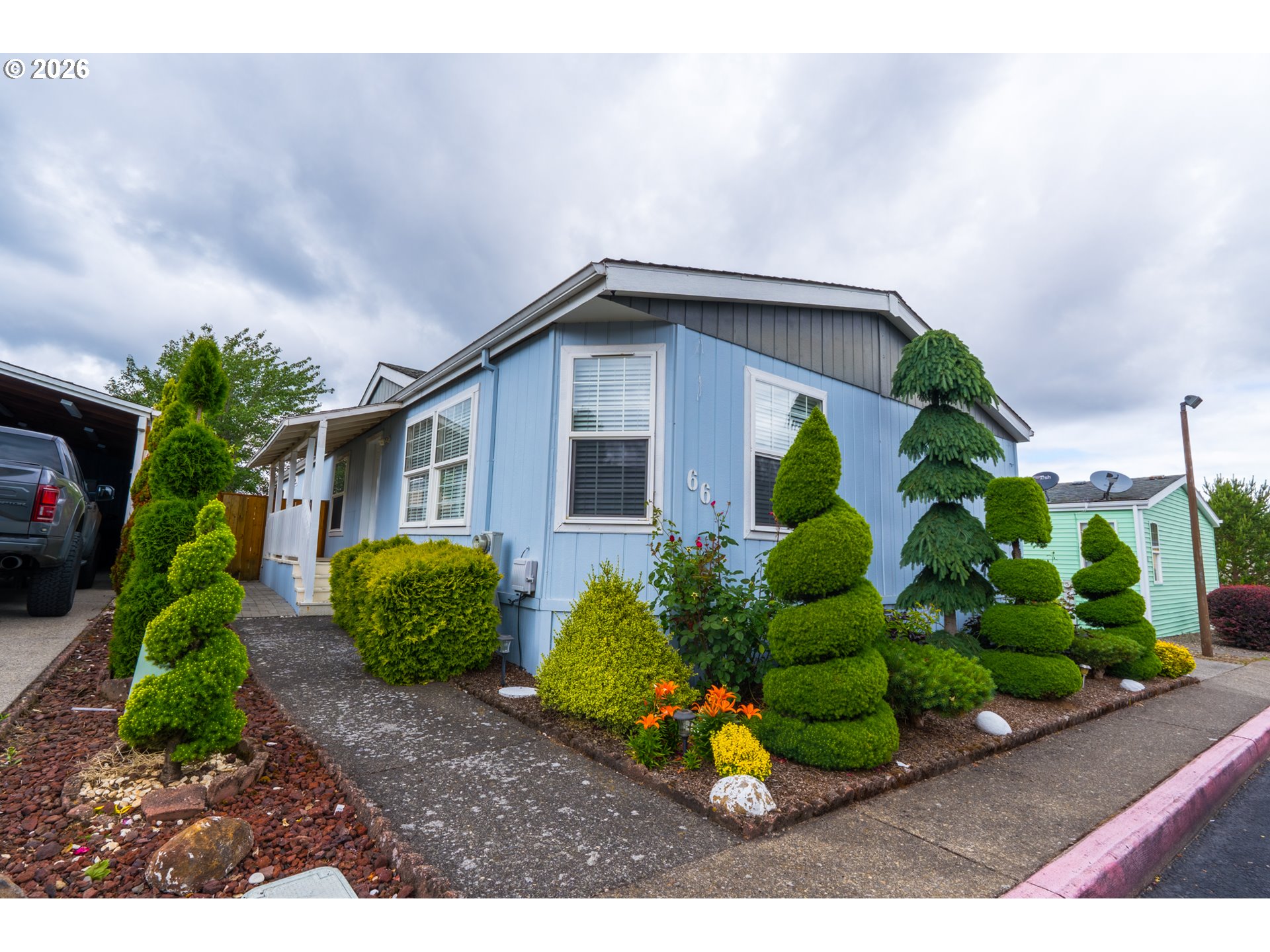 1949 SE Palmquist Rd Unit 66 — photo