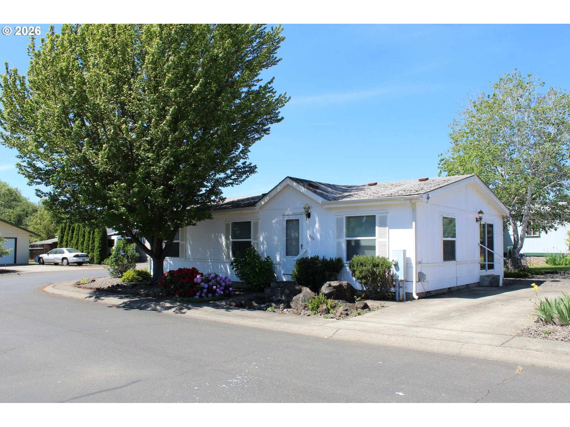 204 Trout Loop — photo