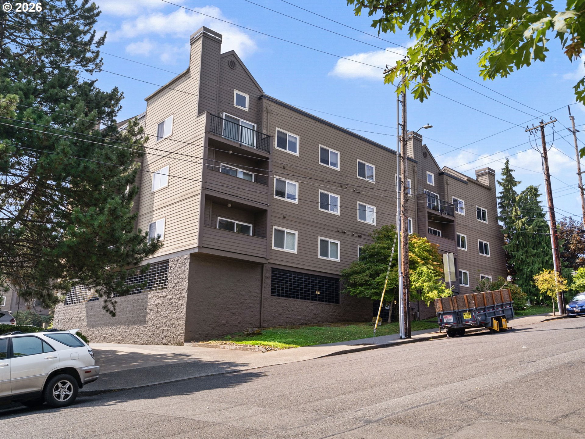 4320 S Corbett Ave 114 — photo