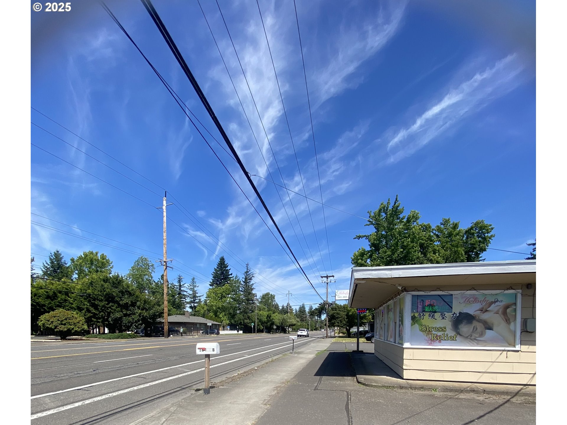 18400 SE DIVISION ST, Gresham, OR 97030 — photo 2