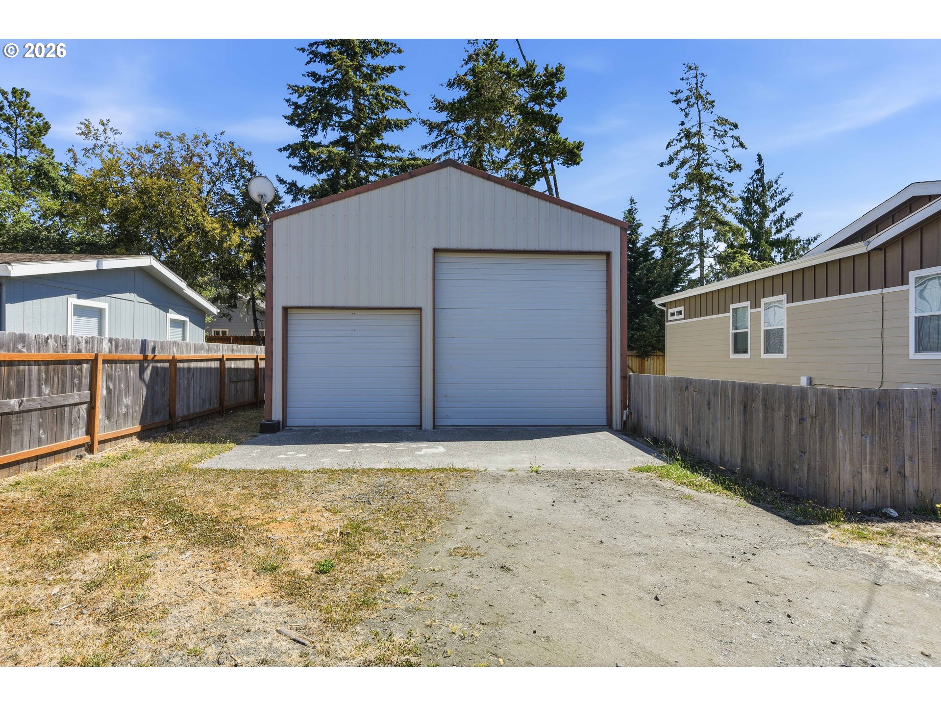 1565 N Lake Rd, Lakeside, OR 97449 — photo 2