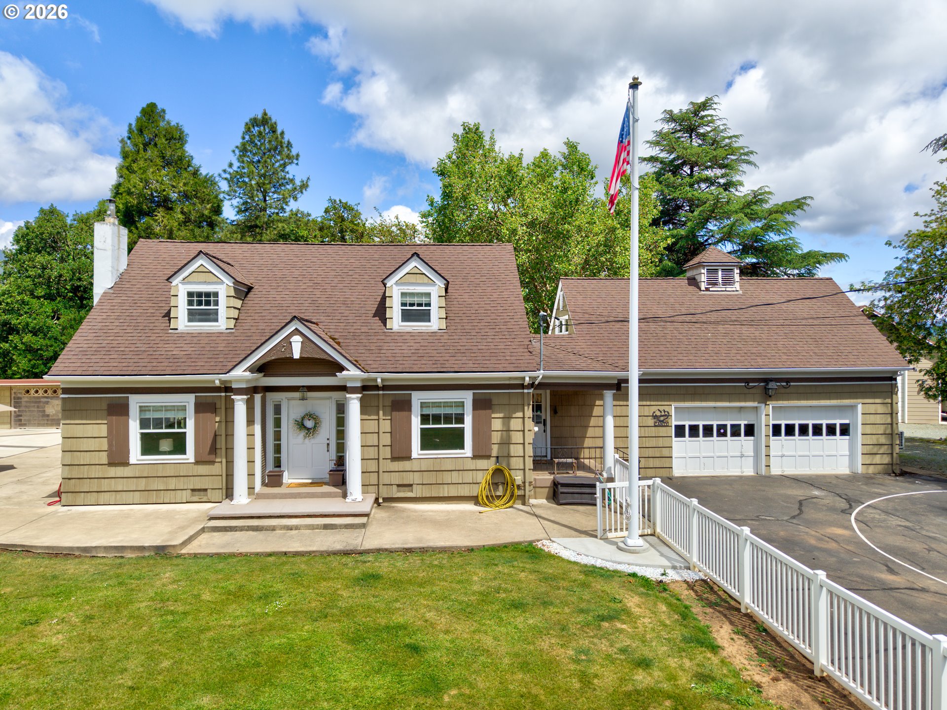 1631 Glenbrook Loop Rd — photo