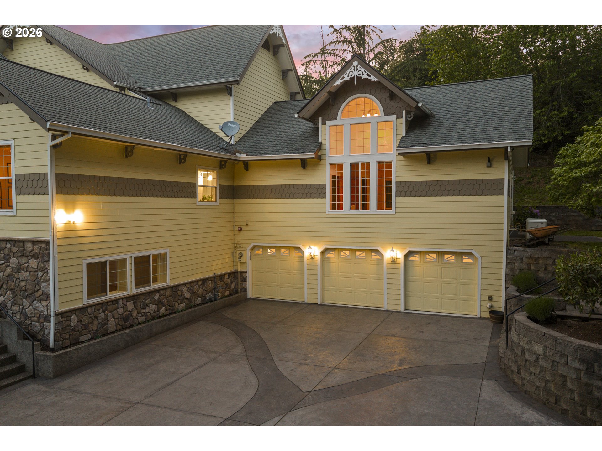 1407 SW Walters Dr, Gresham, OR 97080 — photo 2