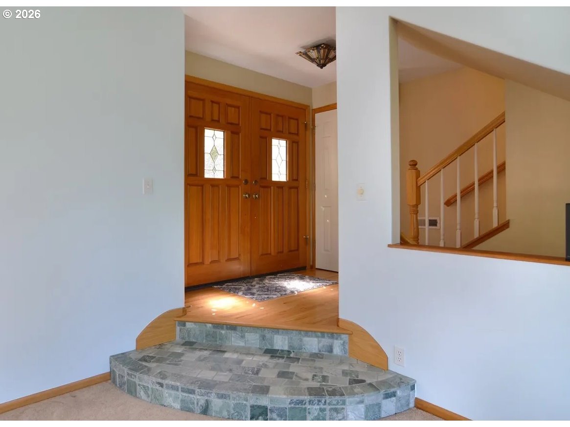 643 Startouch Dr, Eugene, OR 97405 — photo 2