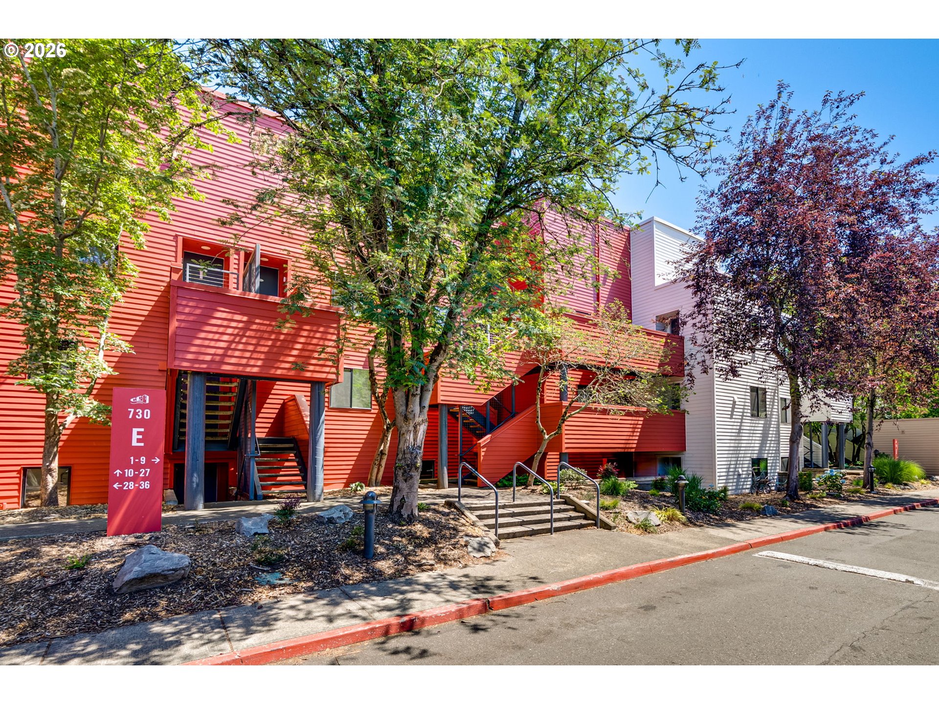 730 NW Naito Pkwy E10 — photo