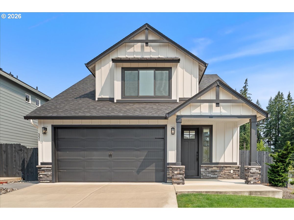 331 W Maple St — photo