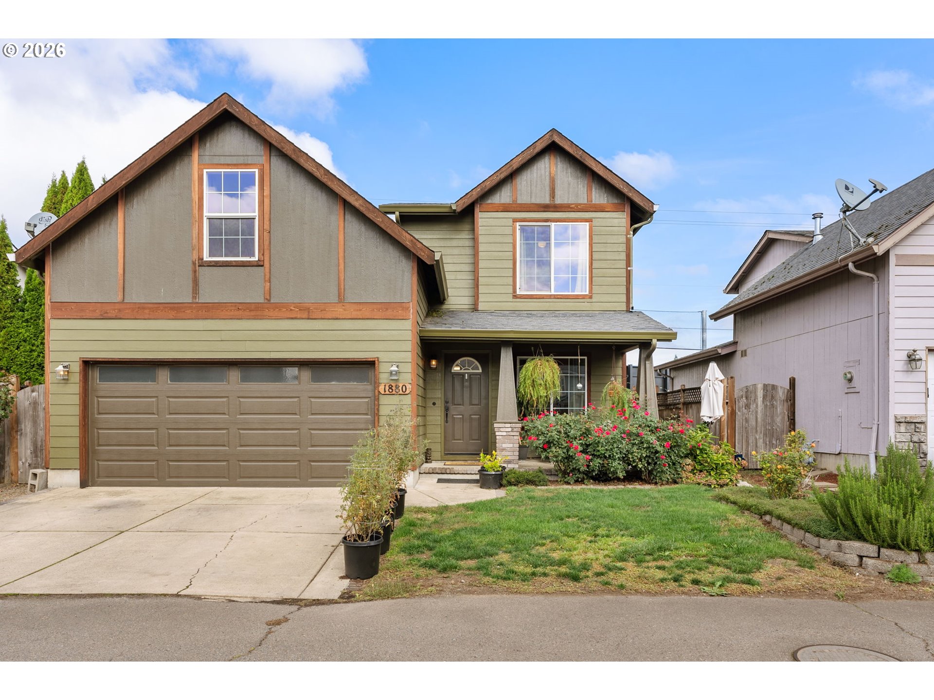 1880 Manihi Dr — photo