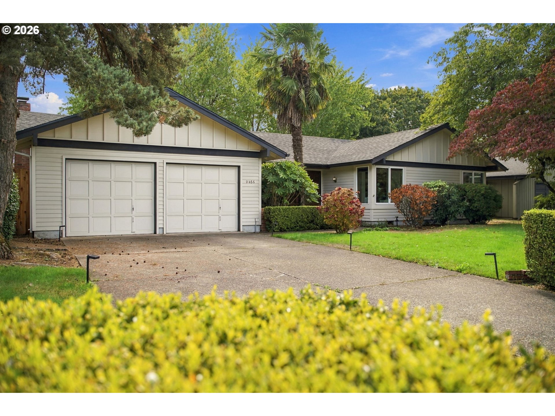 2466 Erin Way — photo