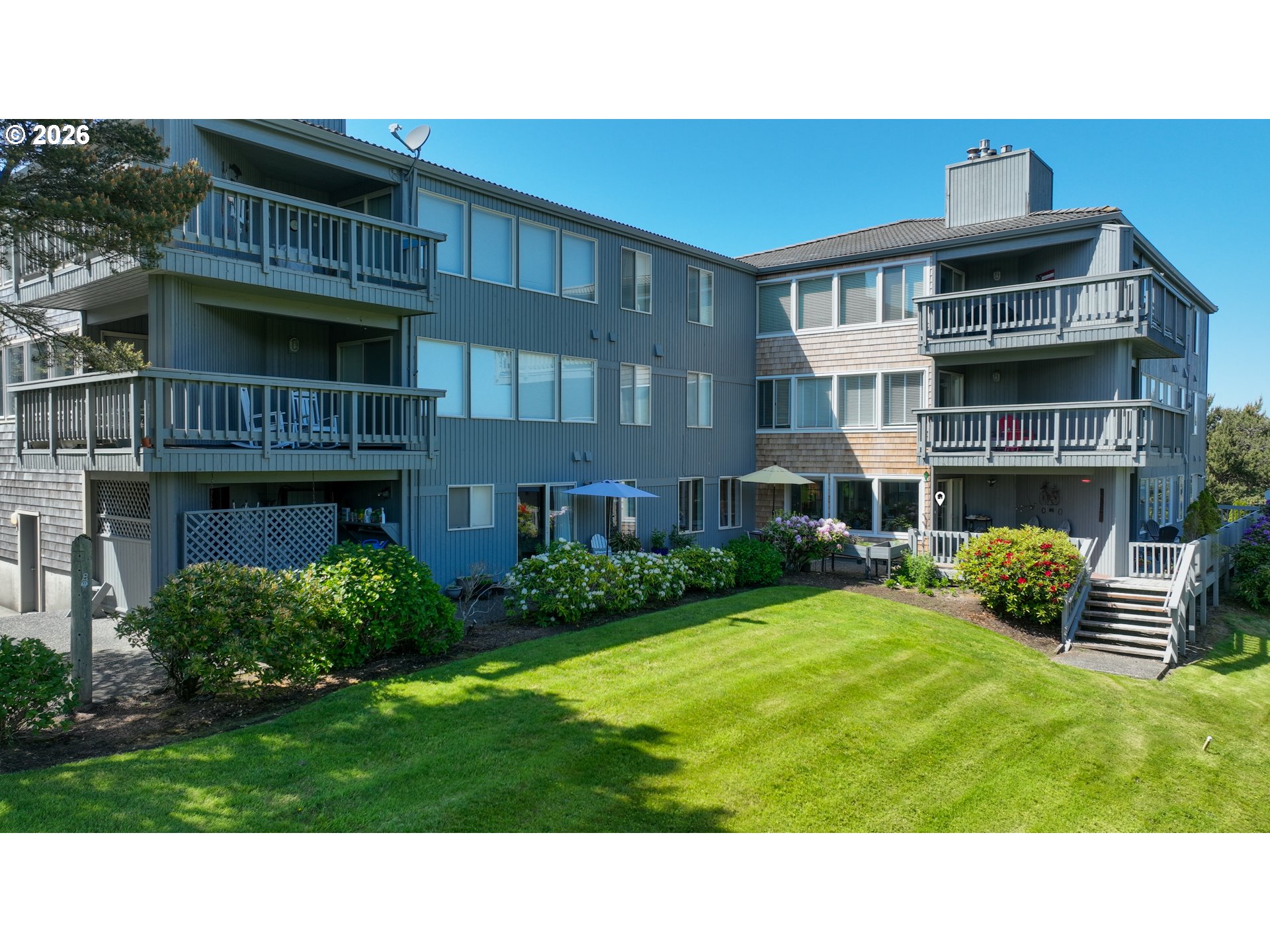2077 Gearhart Green Dr 900 — photo