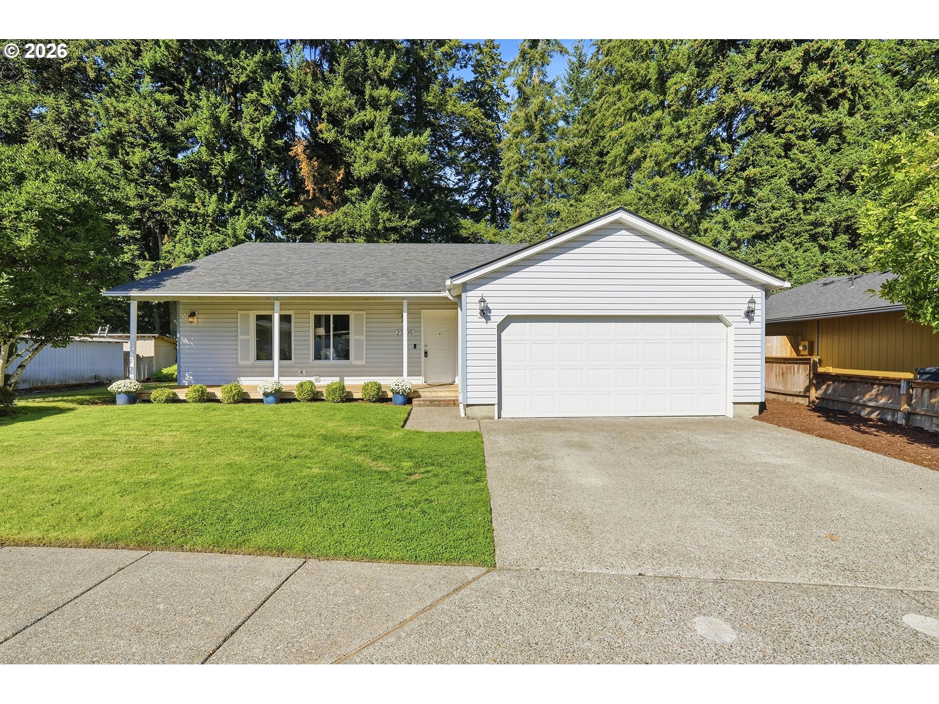 23235 SW Saint Charles Way — photo