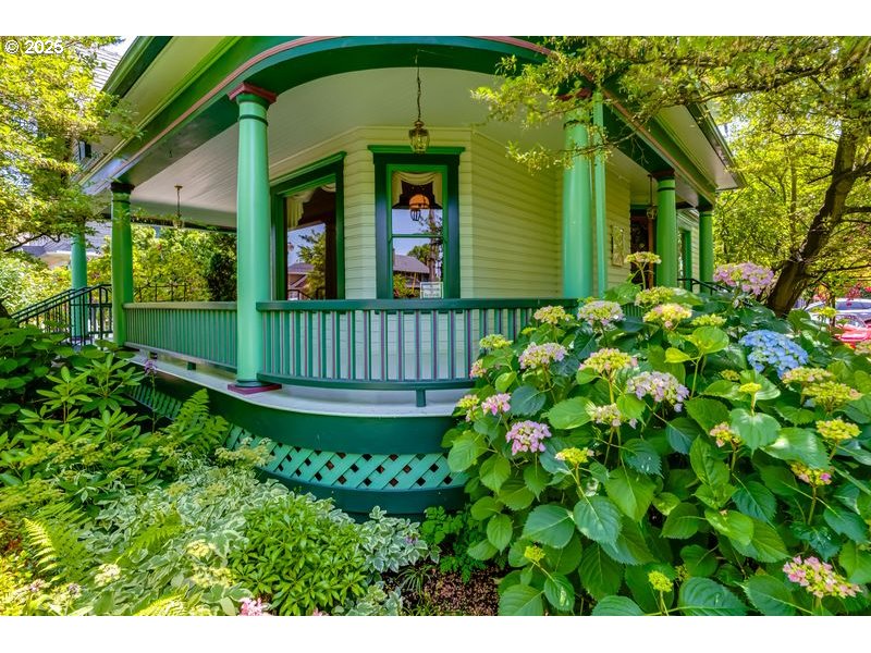 412 E 13th Ave, Eugene, OR 97401 — photo 2
