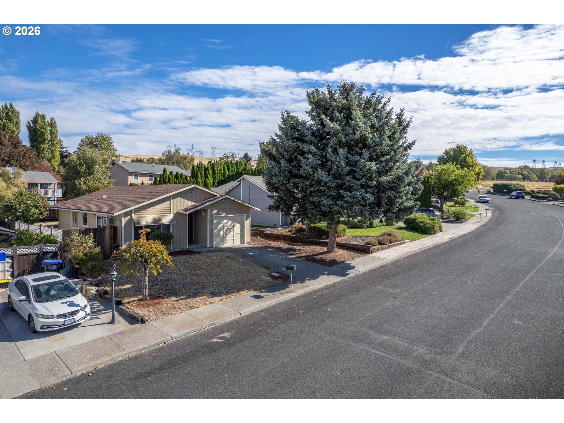 632 Sherman Dr — photo