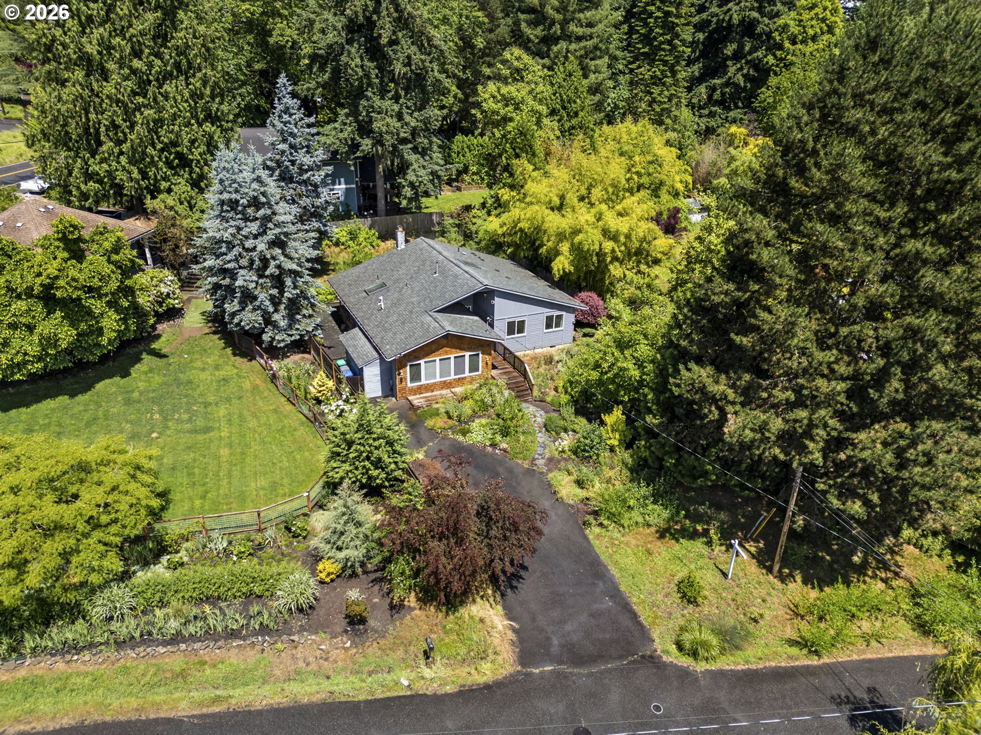 1389 SW Taylors Ferry Ct — photo