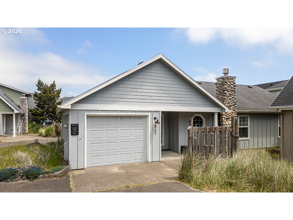 5703 Four Sisters Ln — photo