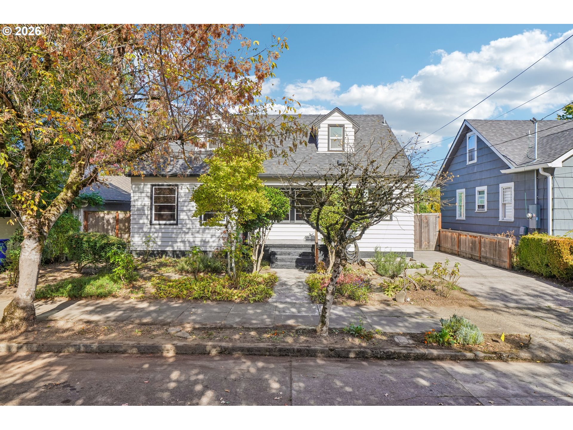 725 N Farragut St — photo