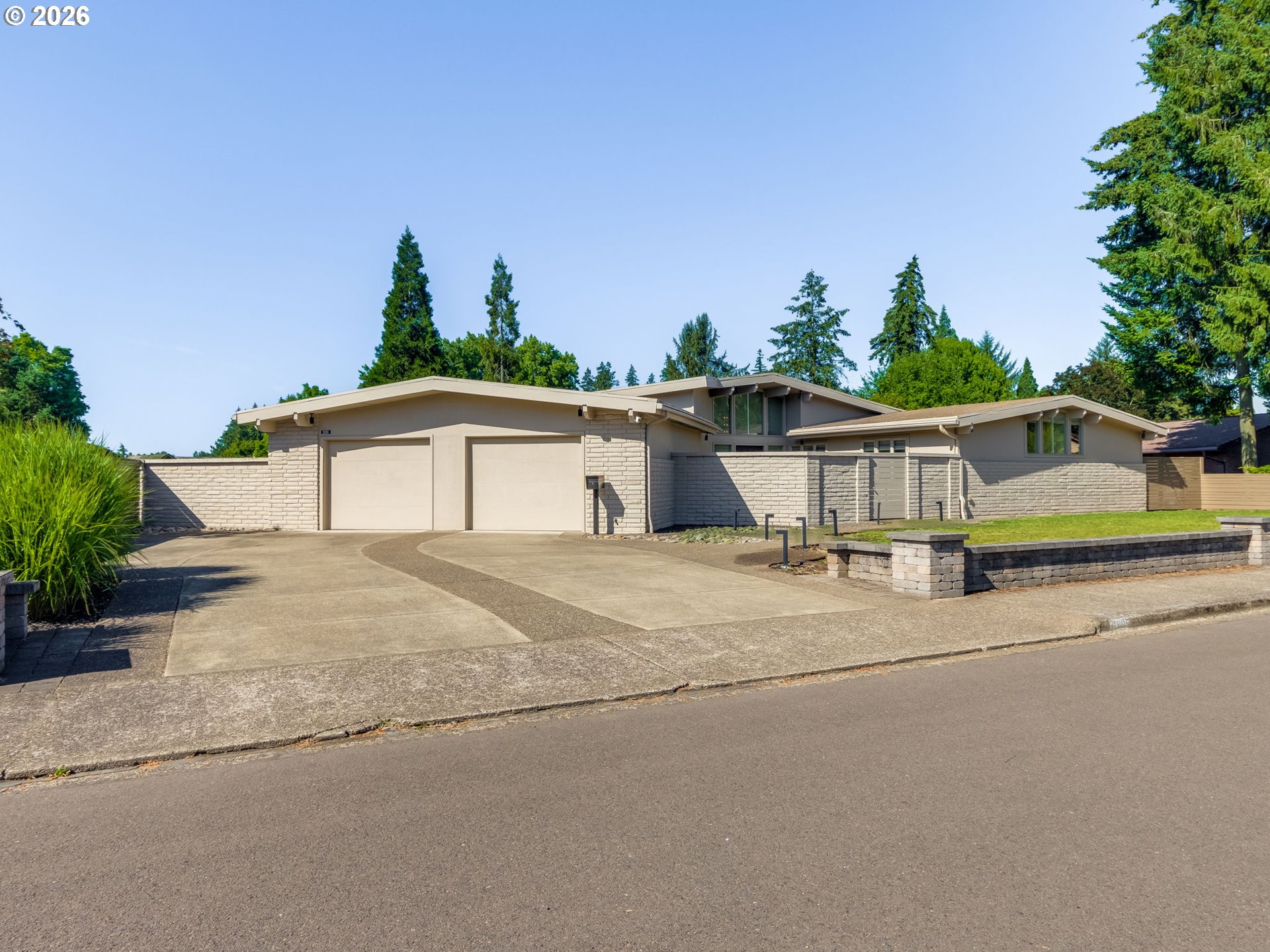 2035 NW Saint Andrews Dr — photo