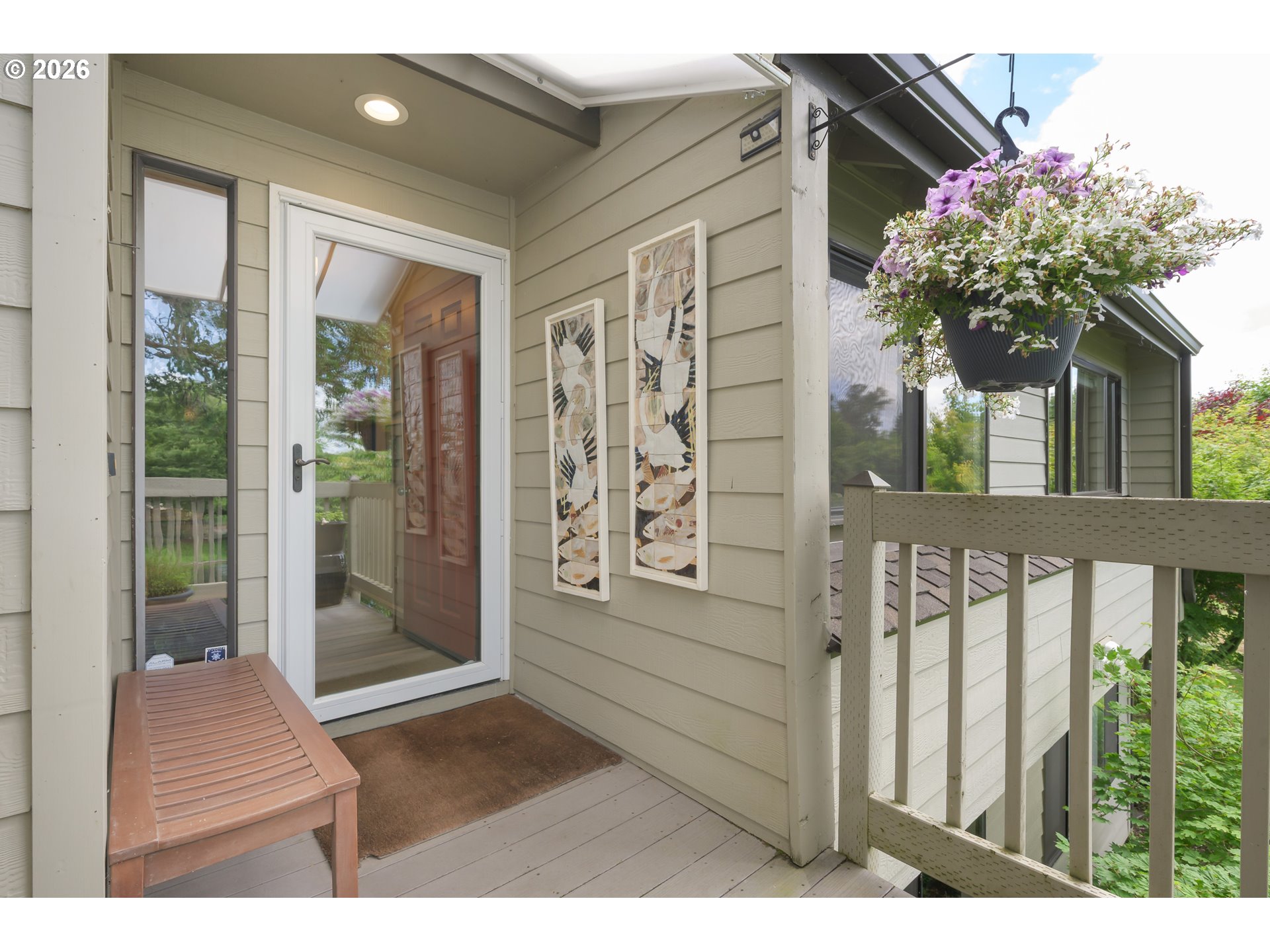 2094 Lake Isle Dr — photo
