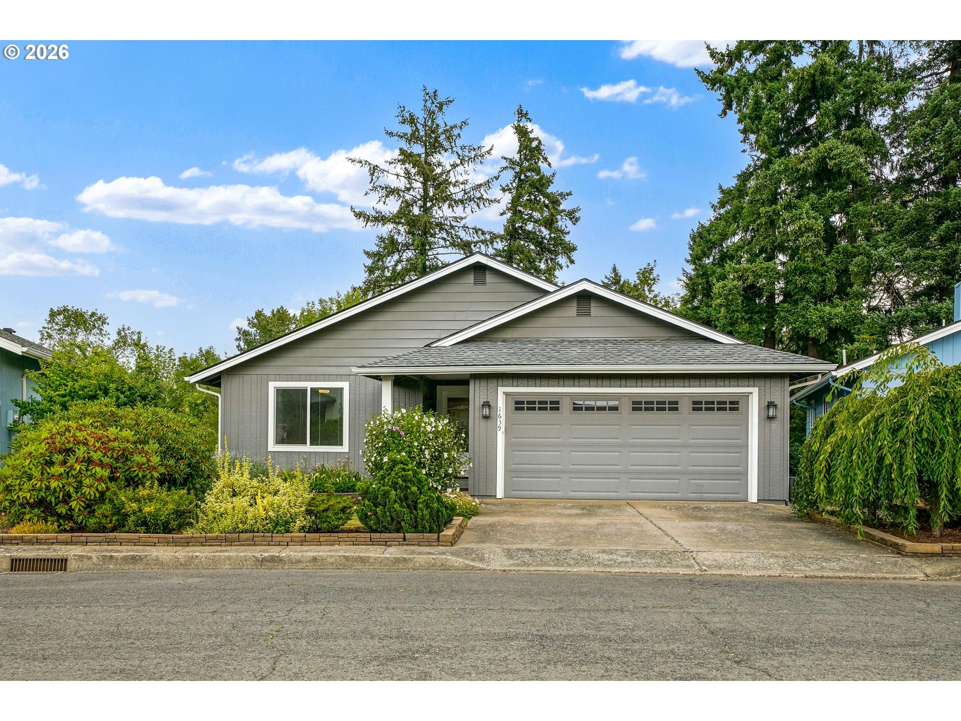 1639 Nut Tree Dr — photo