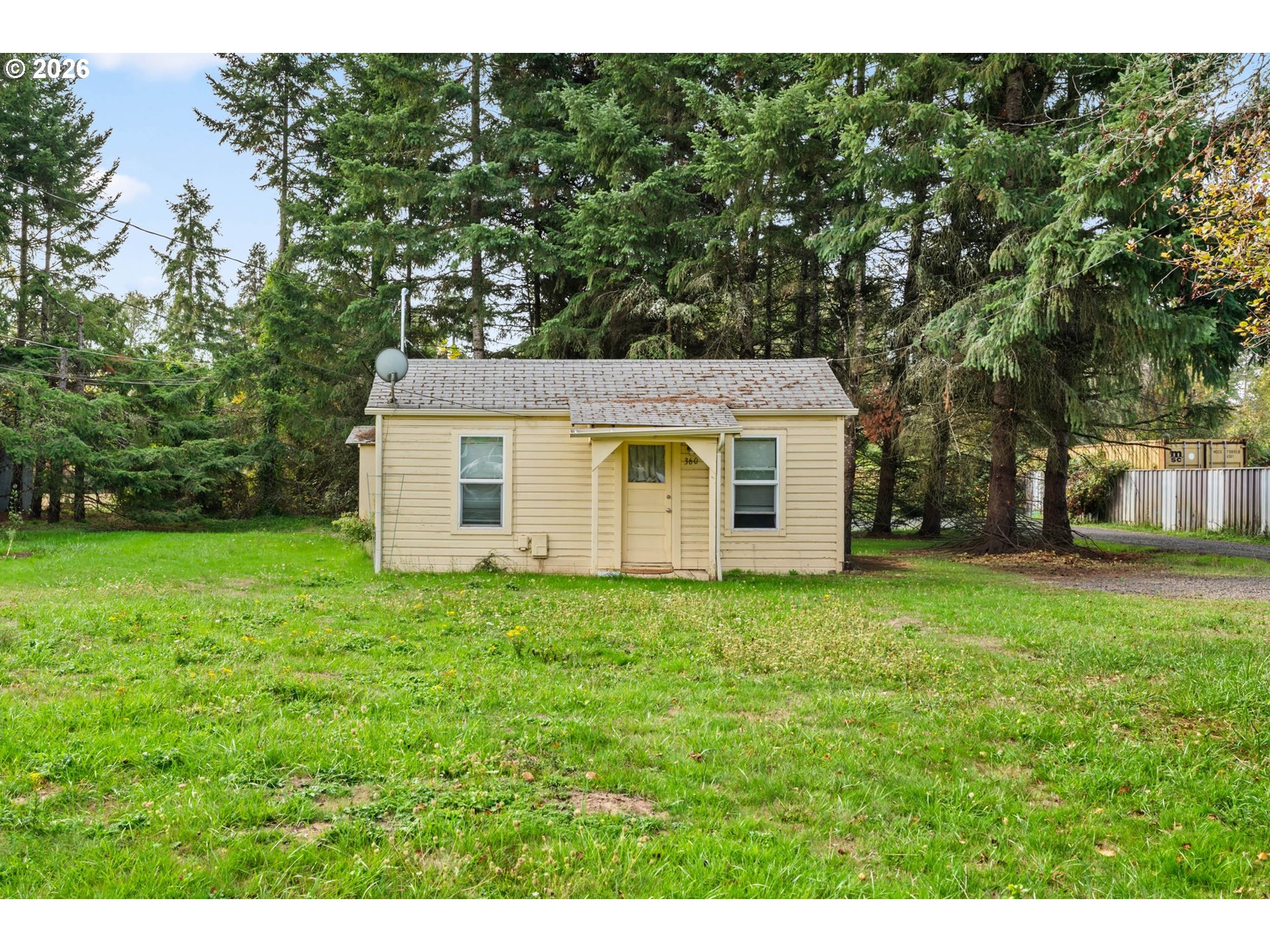 360 SW Cummings Ave — photo