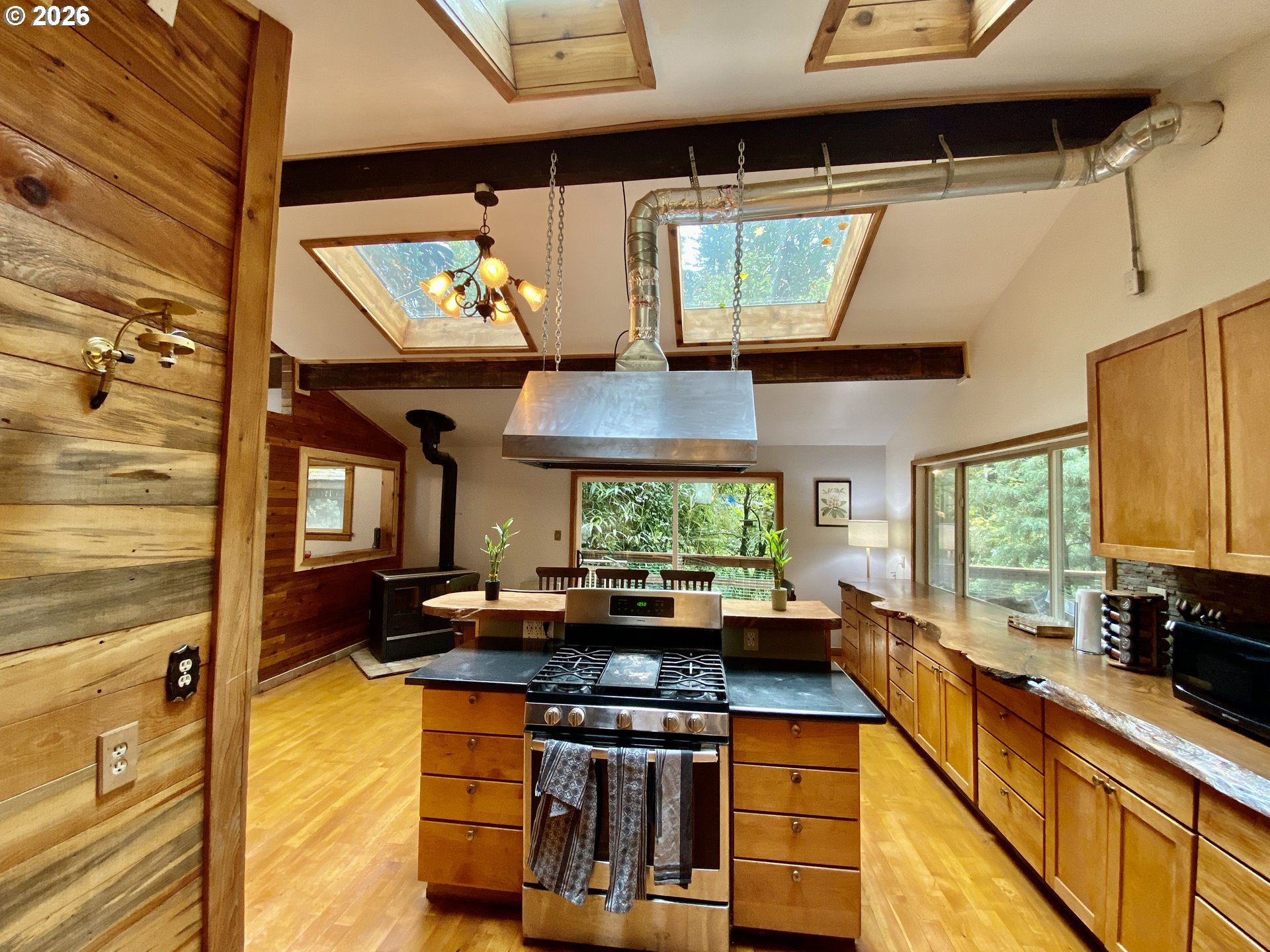 71010 E McFarland Rd, Rhododendron, OR 97049 — photo 3