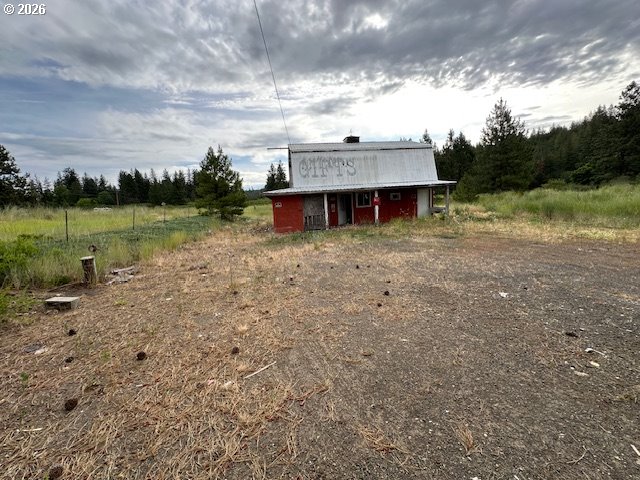 1704 Highway 97 — photo