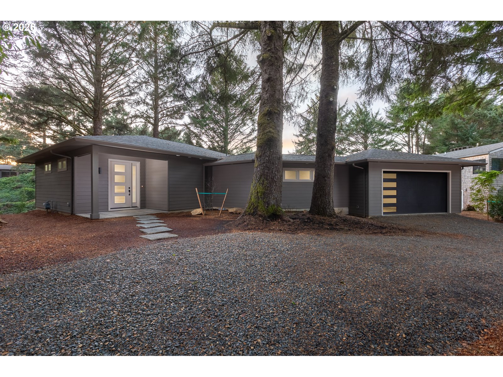 105 W Bay Point Rd — photo