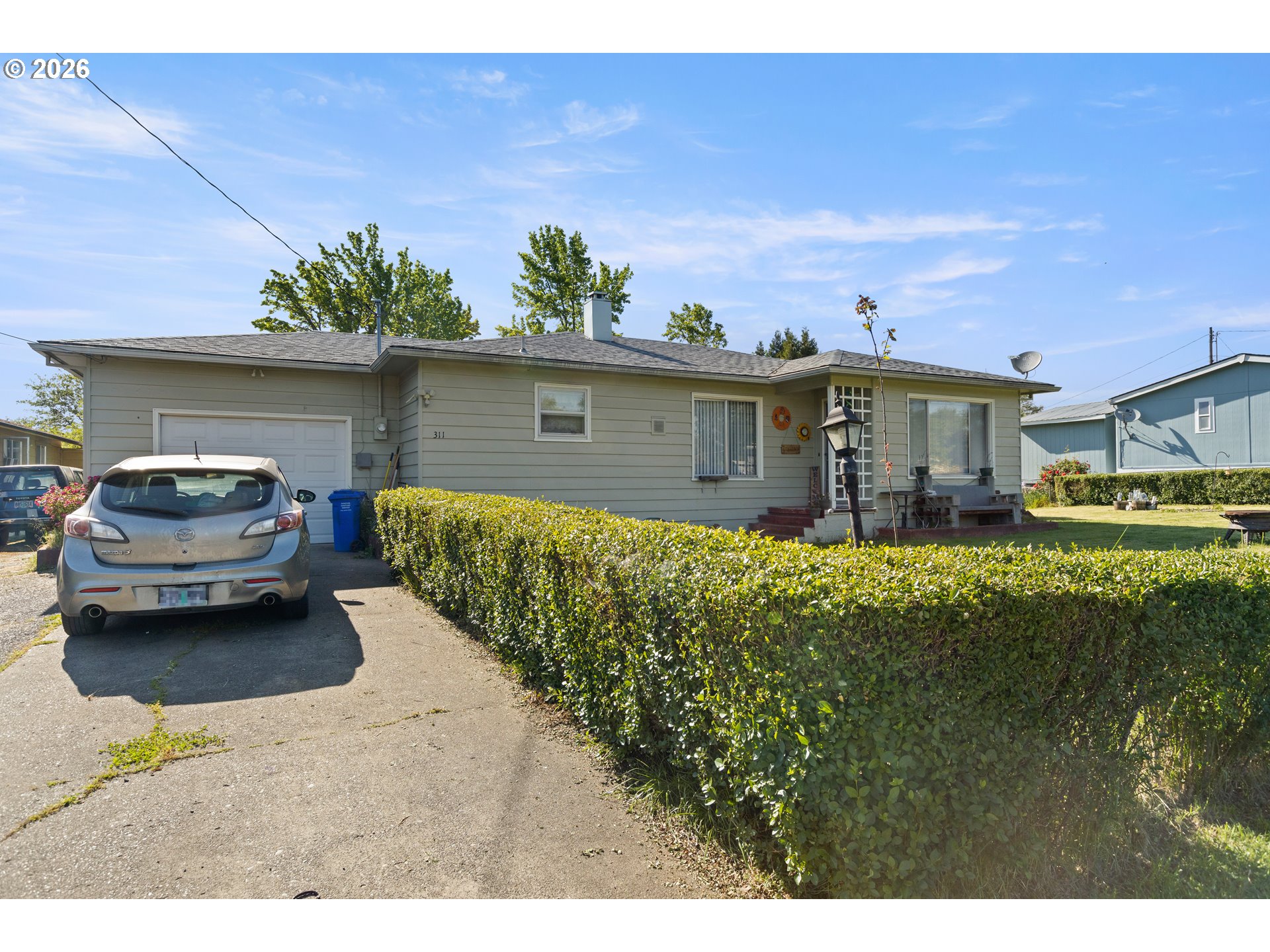 311 SE Grape Ave — photo