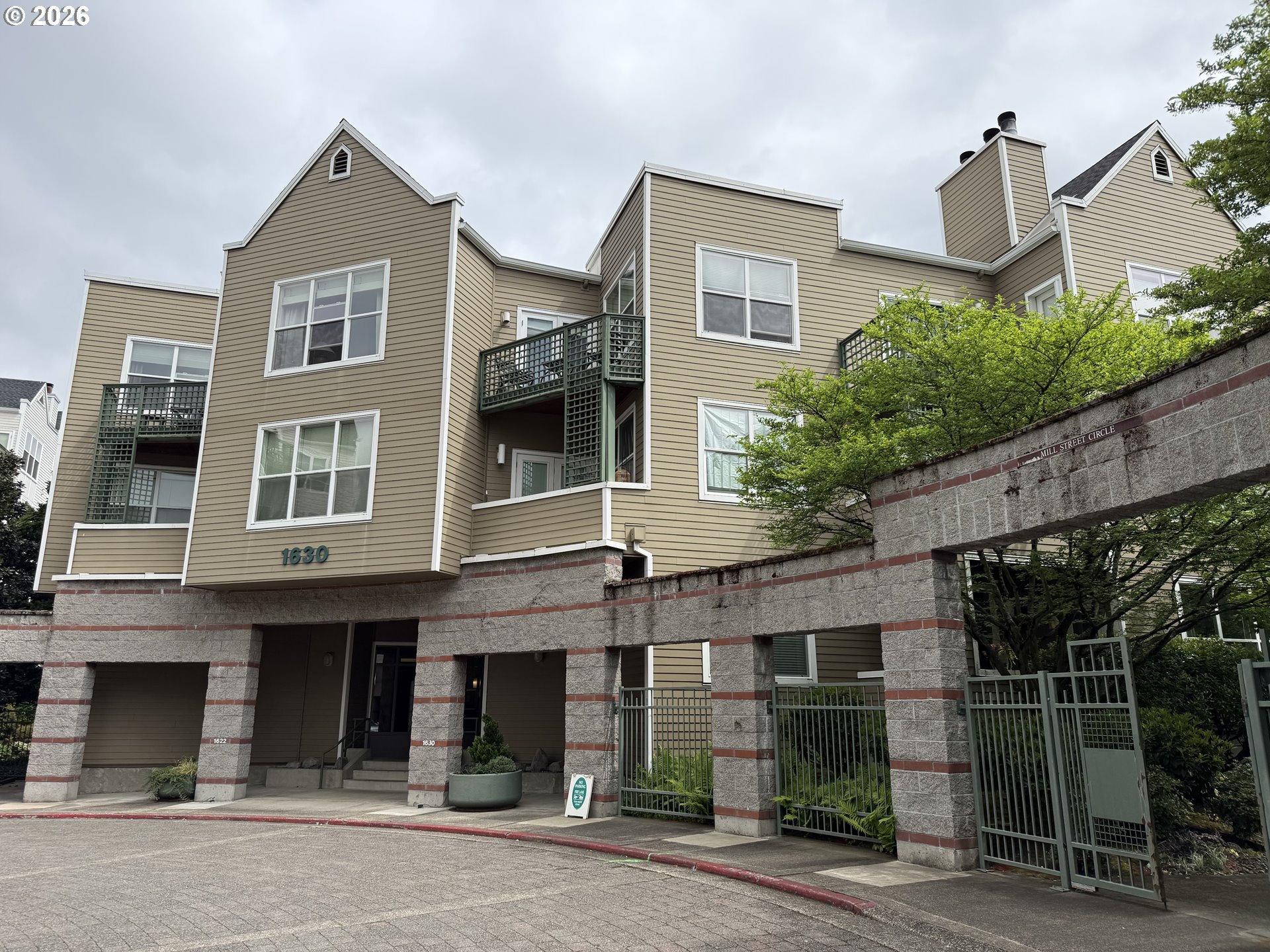 1630 S Harbor Way 205 — photo