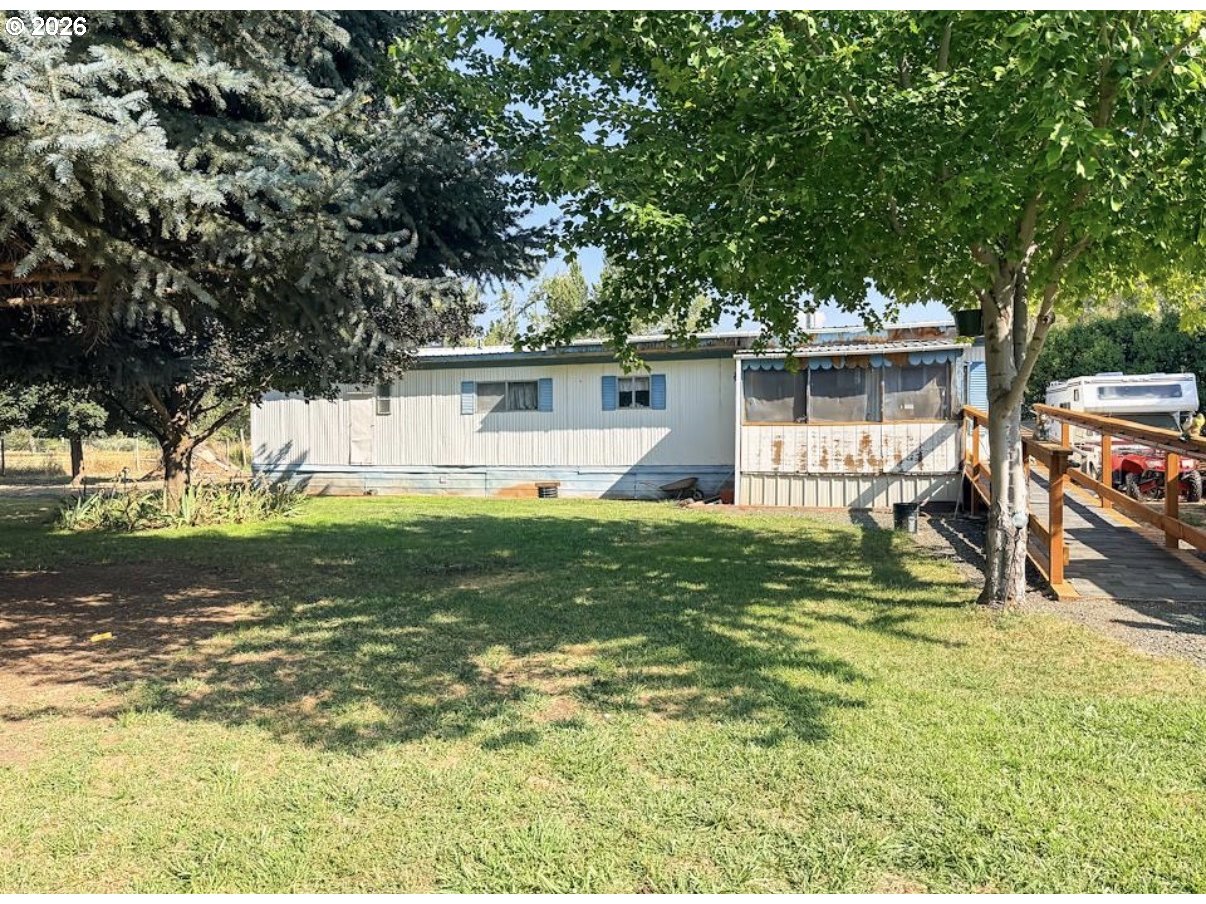 70 W Riverside, MountVernon, OR 97865 — photo 3