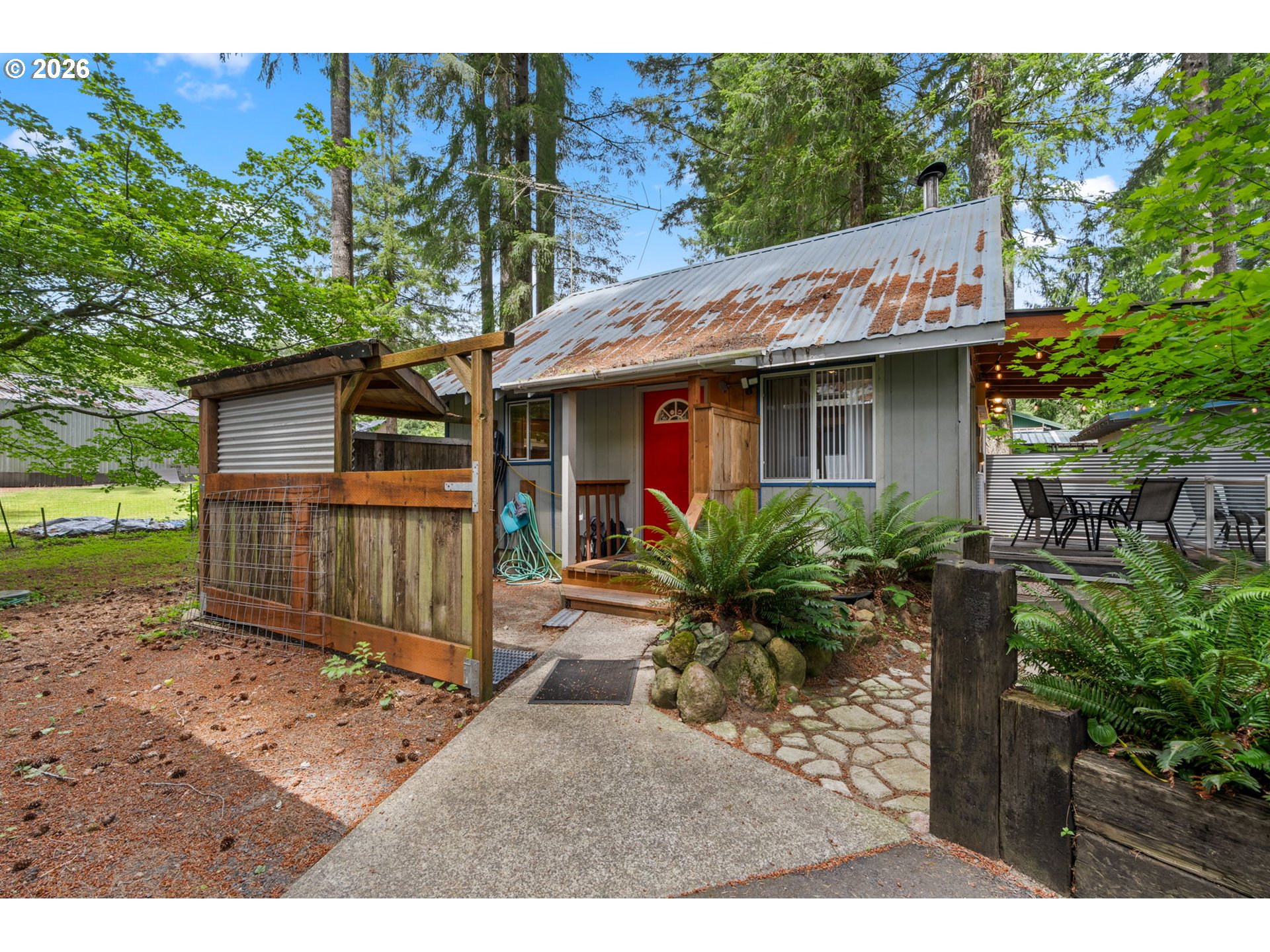 131 Cougar Loop Rd, Cougar, WA 98616 — photo 3