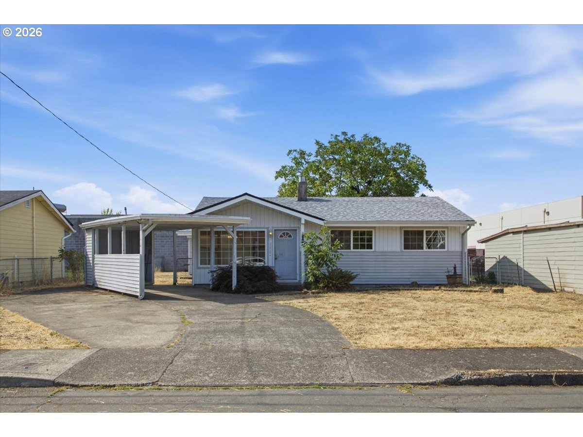 2270 Hoyt St SE — photo