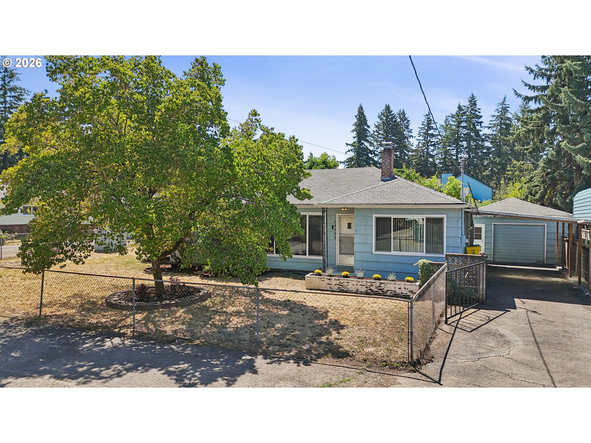 12406 SE Raymond St — photo