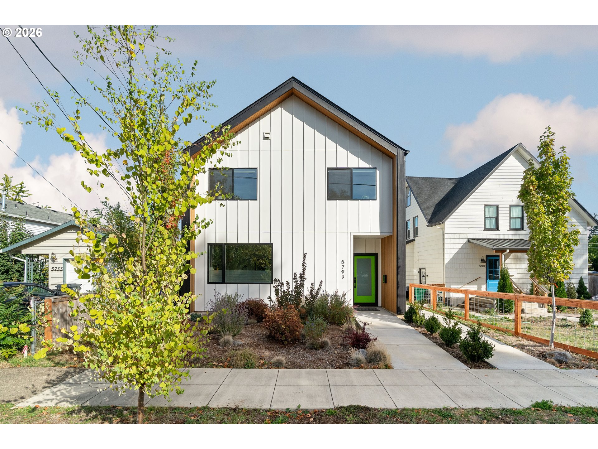 5793 SE Ramona St — photo