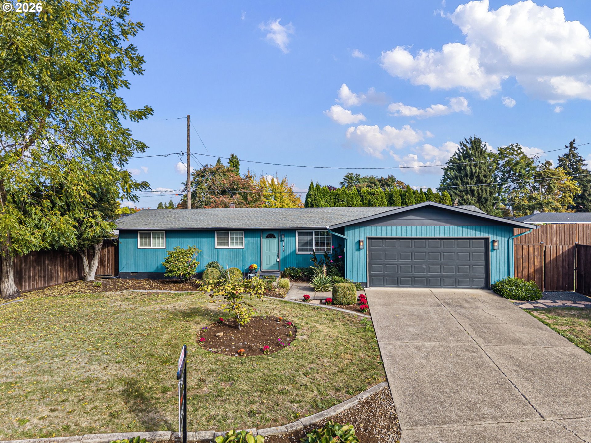3643 Oxbow Way — photo