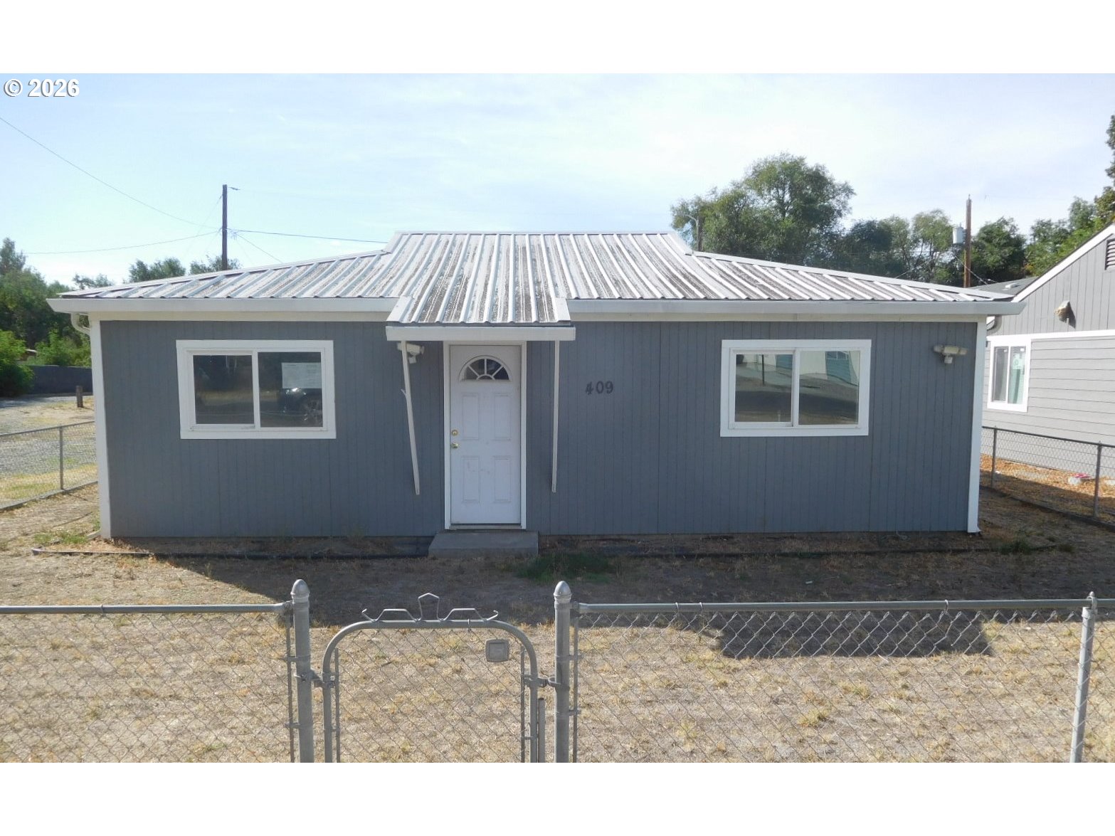 409 W Ridgeway Ave — photo