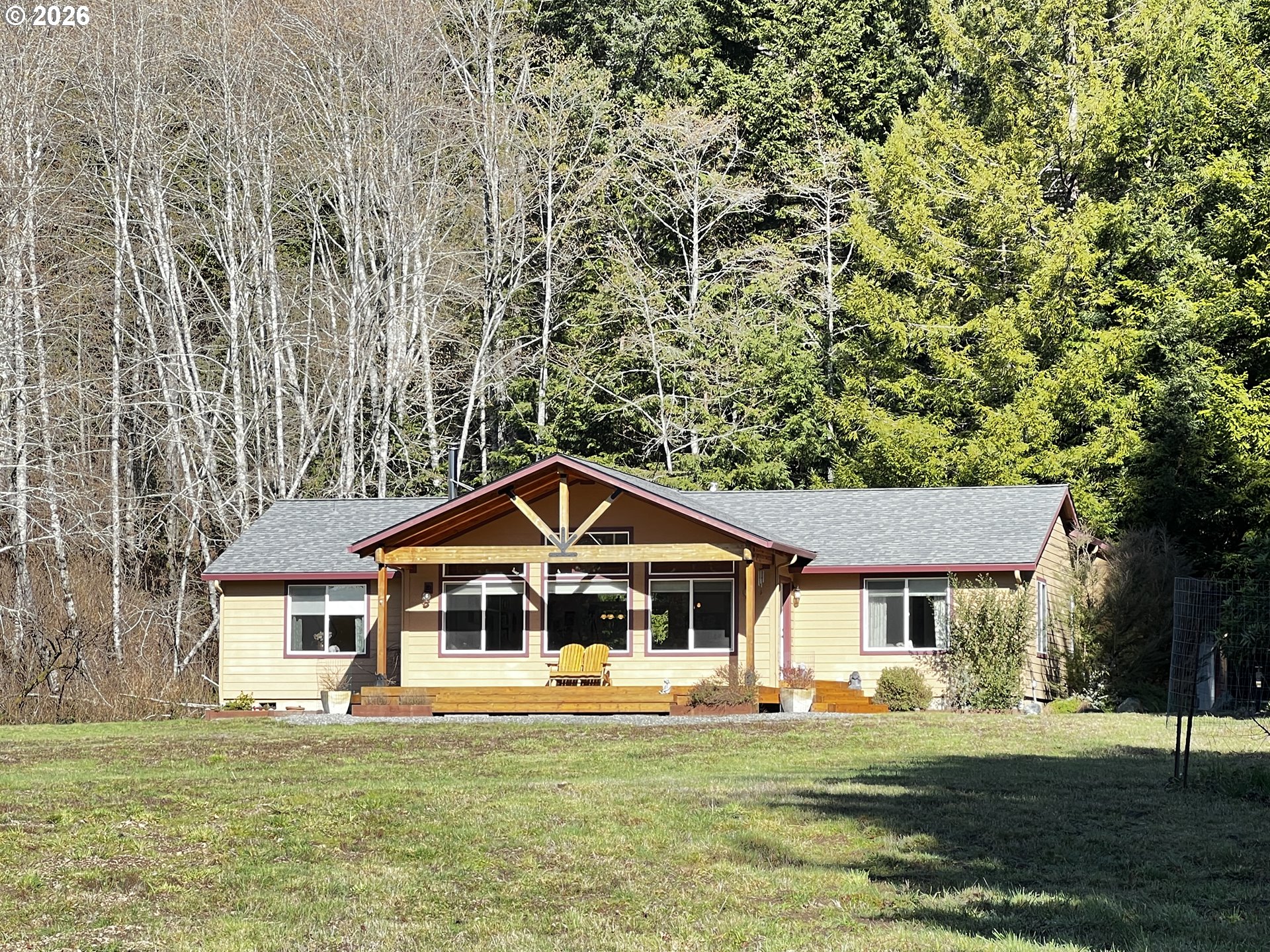 407 Winchuck River Rd — photo