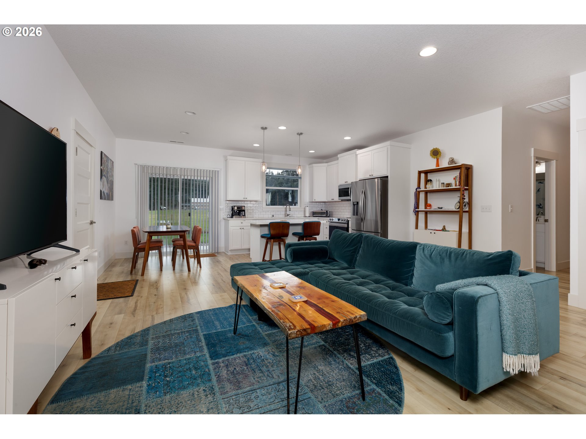 252 Estabrook Rd, Carson, WA 98610 — photo 2