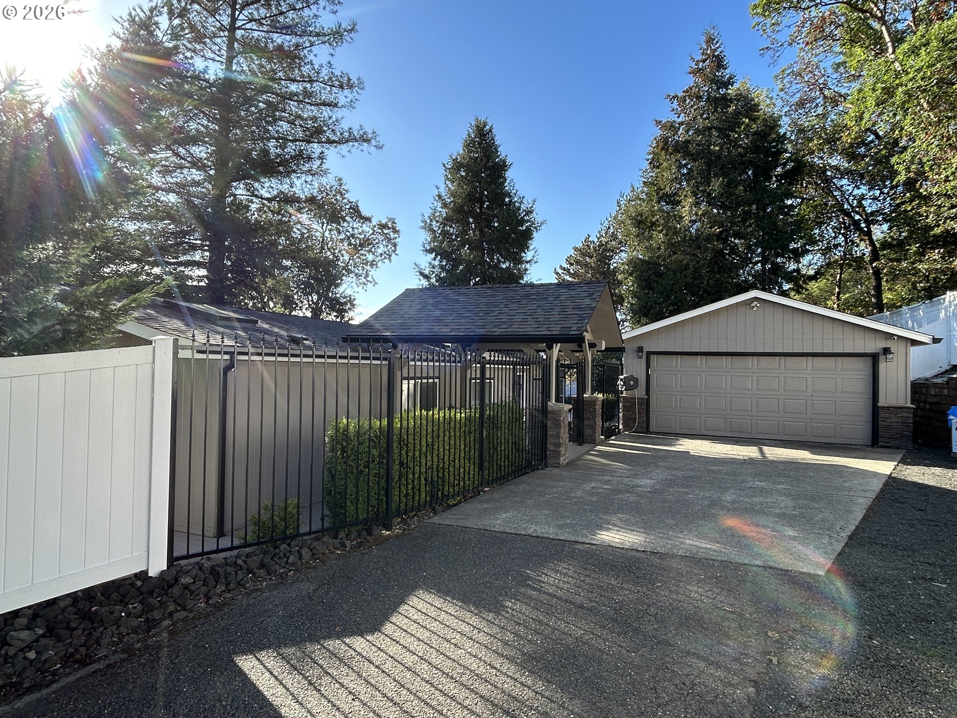 220 NW Trust St — photo