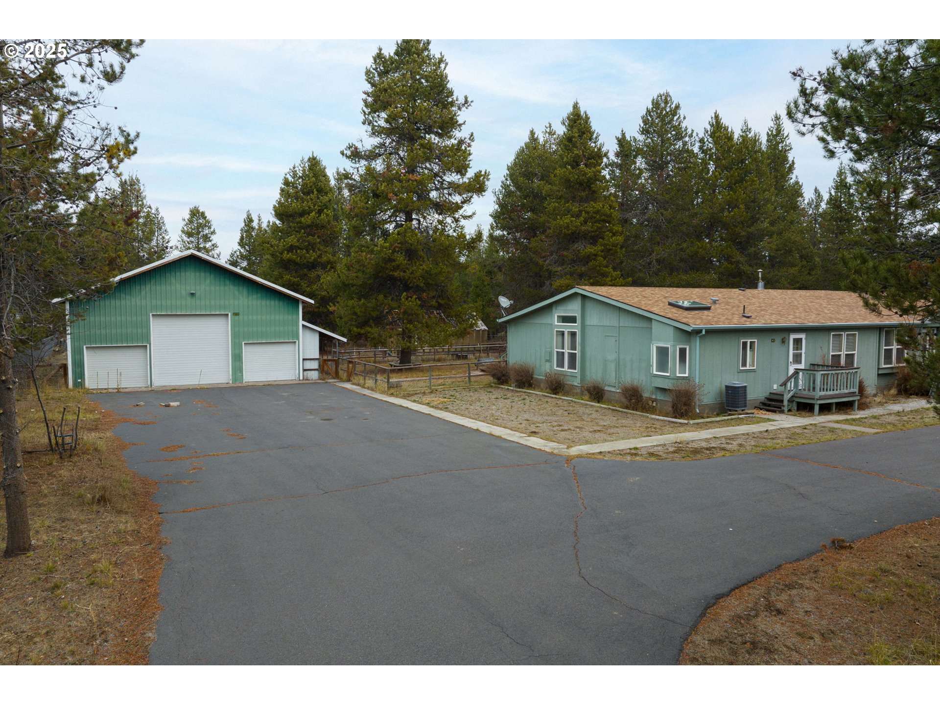 15728 Eastwind Ct — photo