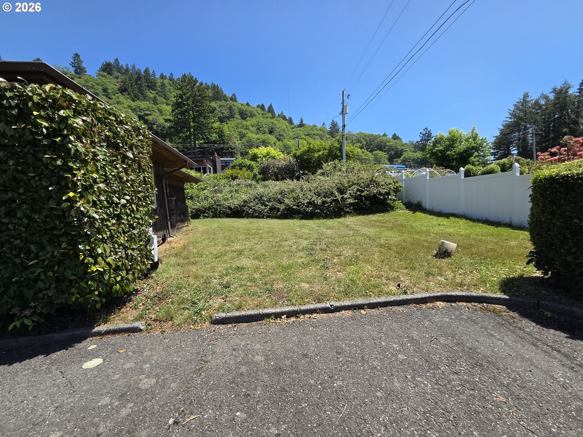 16005 Carson Ln, Brookings, OR 97415 — photo 3