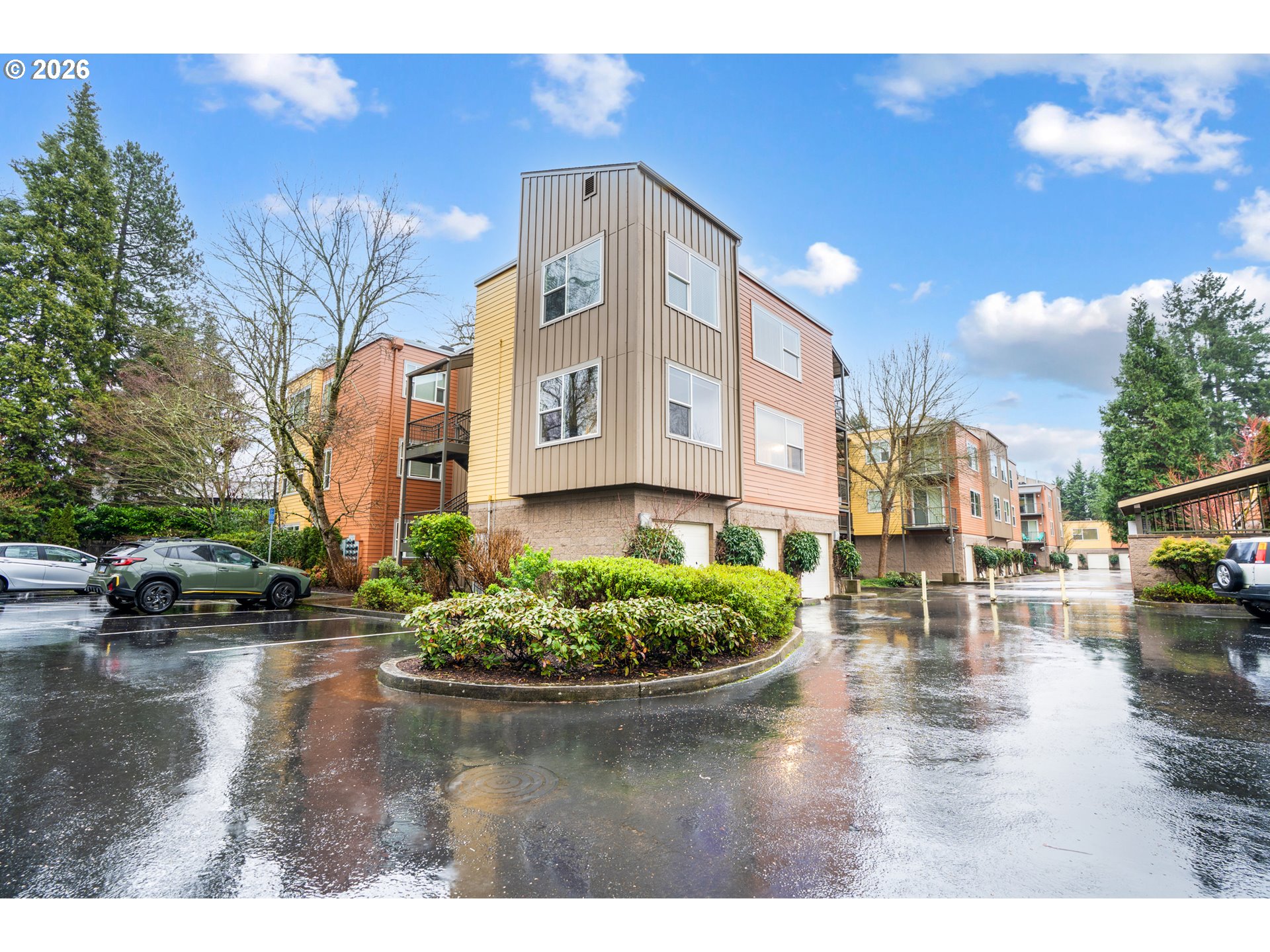 347 Rustic Pl 14 — photo
