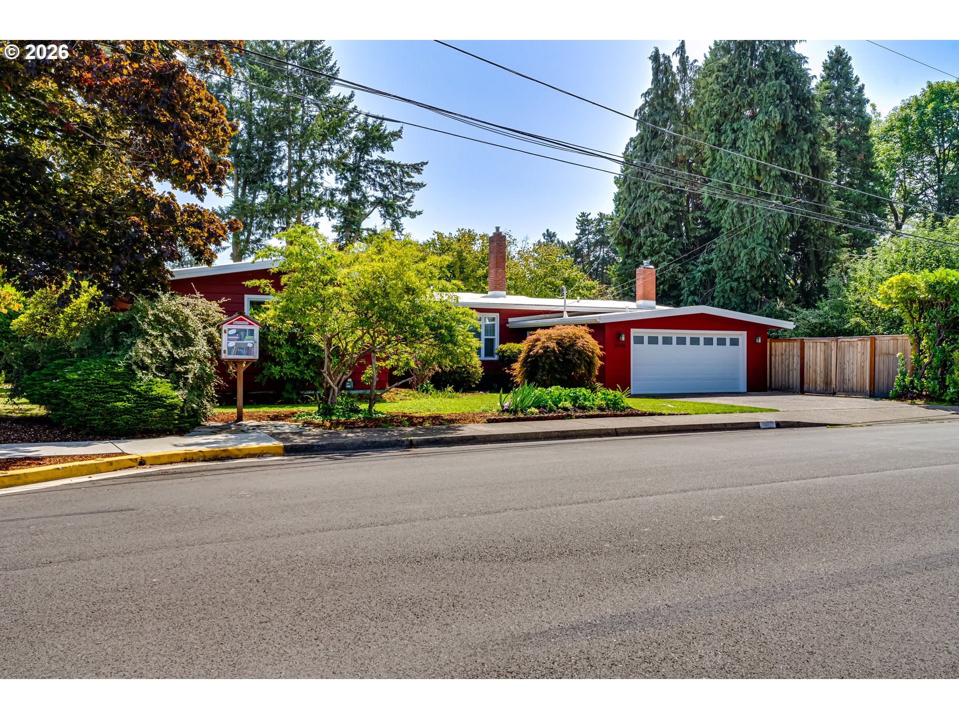 3046 Bailey Ln, Eugene, OR 97401 — photo 2