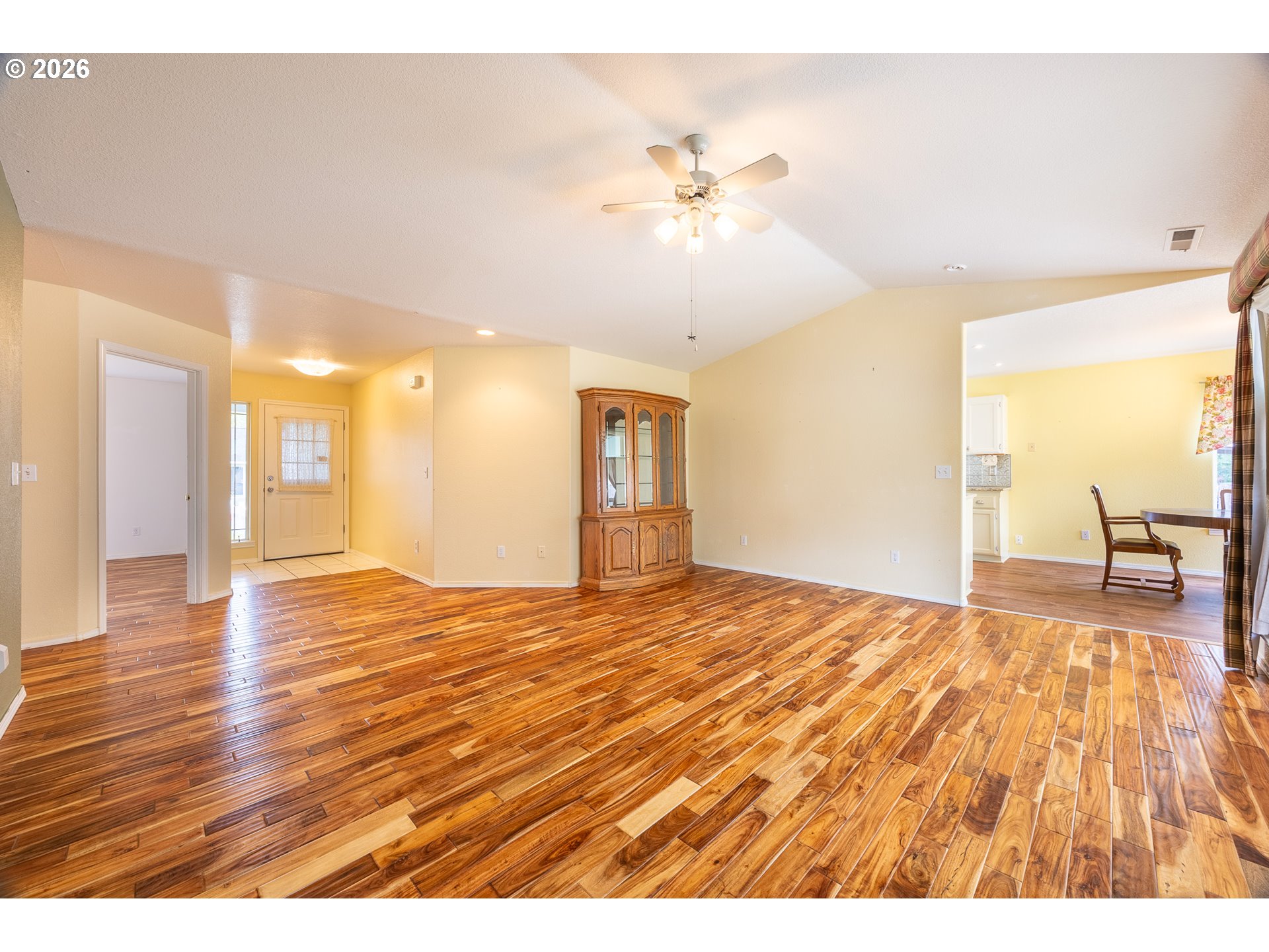 1203 E Second Ave, Sutherlin, OR 97479 — photo 3